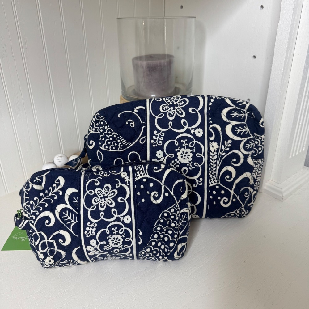 Vera Bradley Indigo Pop Cosmetic Bag Set Navy White Quilted Floral 2 Piece NWT